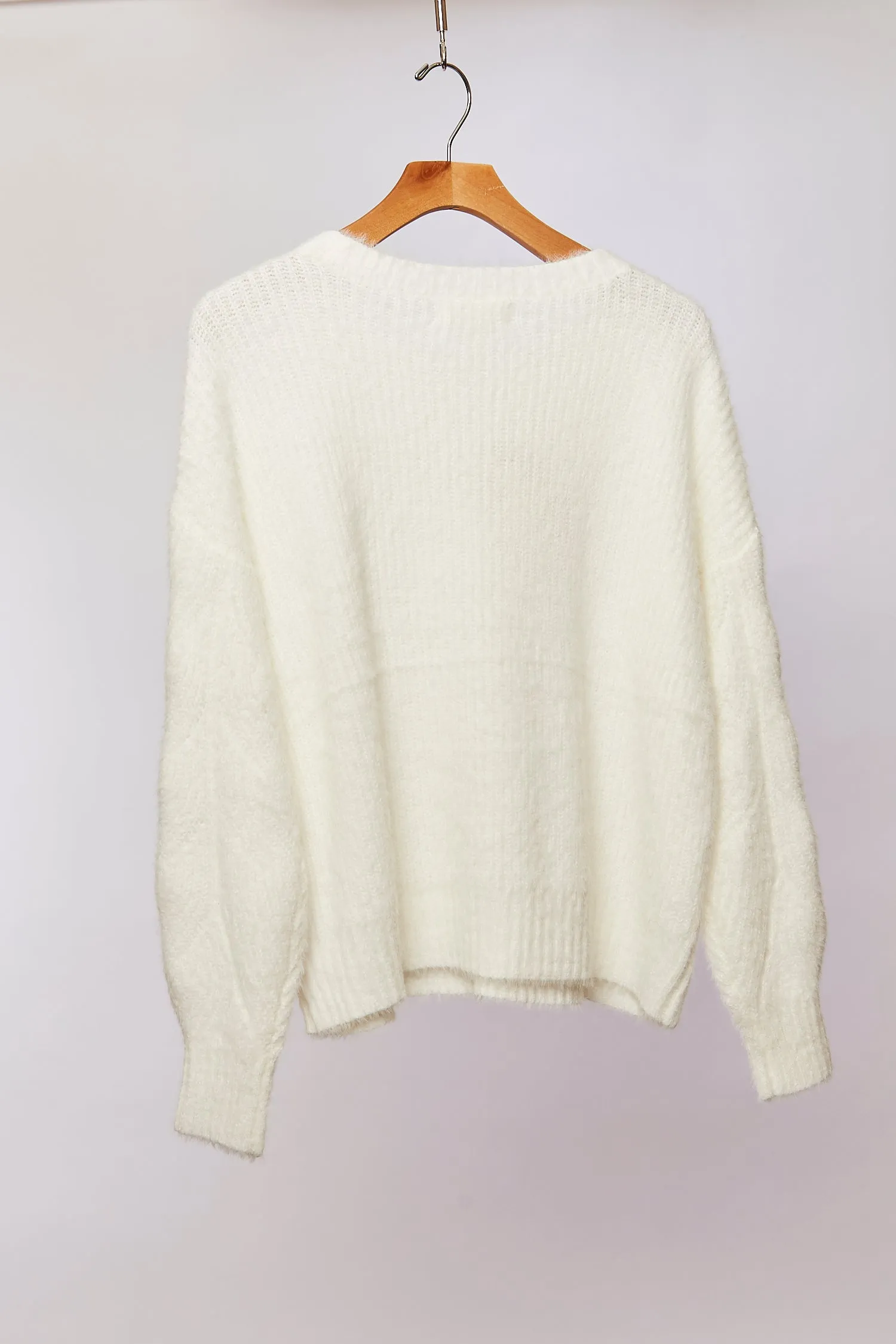 ENCHANTE SWEATER WHITE