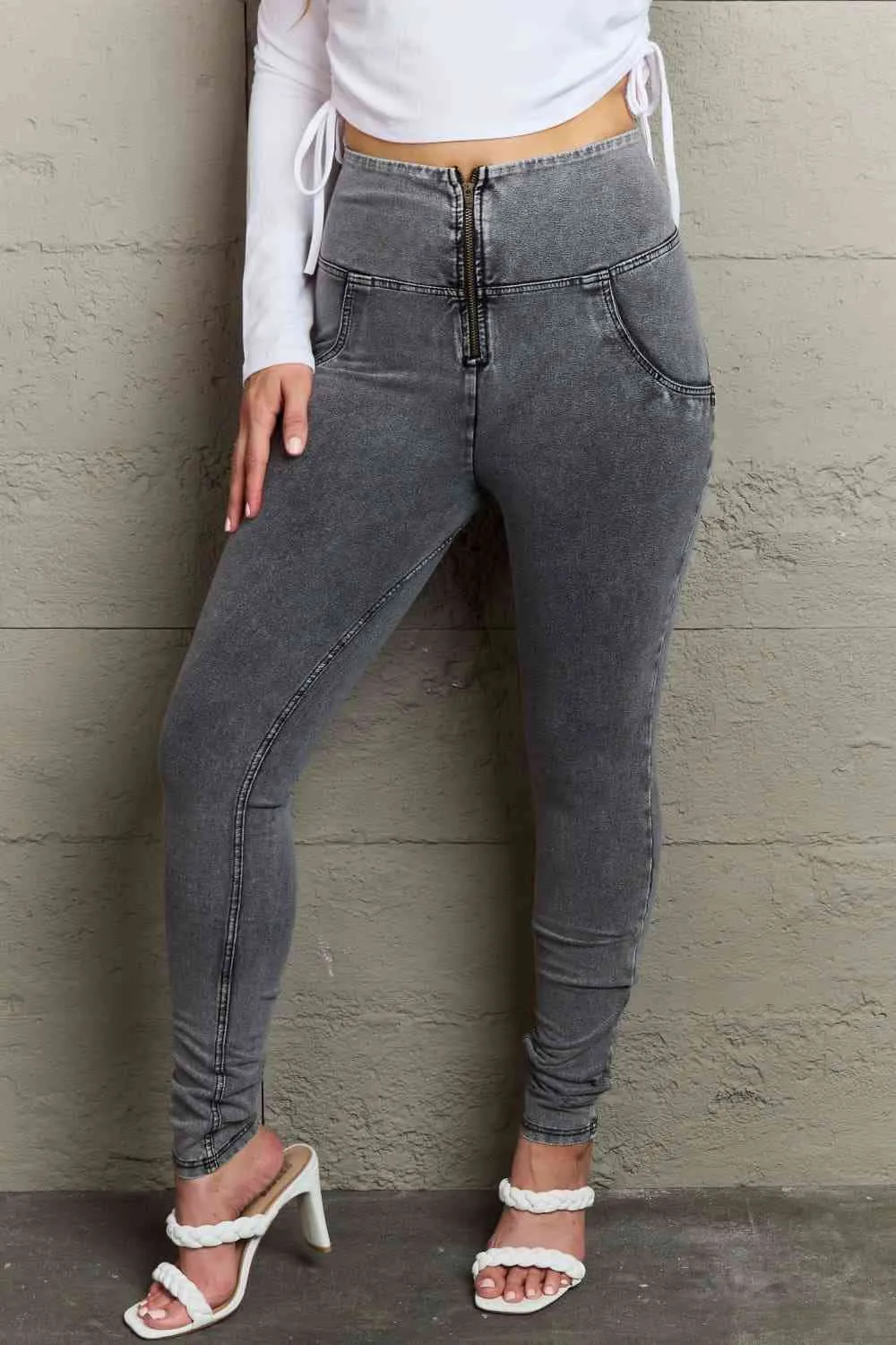 Semi-Total Trainer Skinny Jeans with Pockets